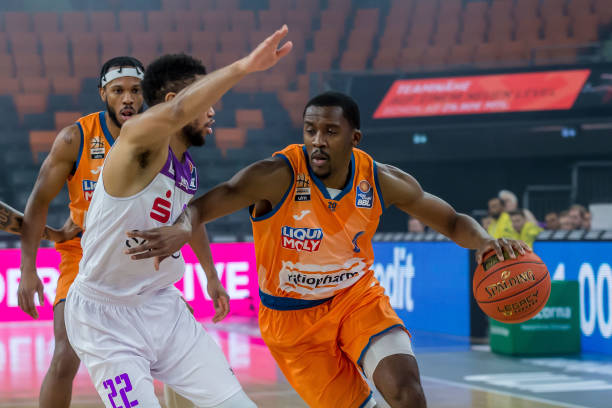 亚马尔被认 亚马尔被认